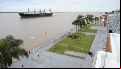 Las fuertes lluvias provocaron un importante socavón en el muelle de la Fluvial: las imágenes