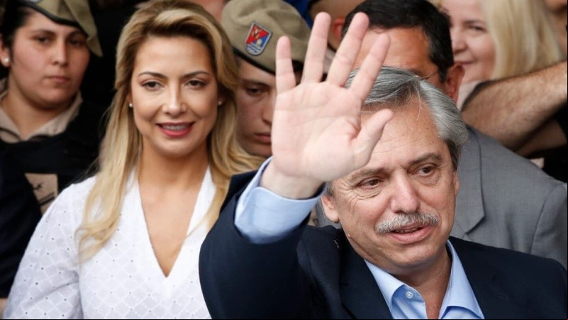Según fuentes del caso, en esos mensajes, ahora incorporados como prueba, Yañez reprocha a su ex pareja por decir que 