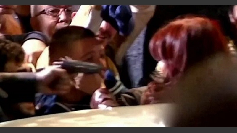 Sabag Montiel gatilló a centímetros del rostro de Cristina Kirchner pero el disparo no salió.
