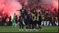 Festejo descomunal de los parísinos, que bailaron al Inter.