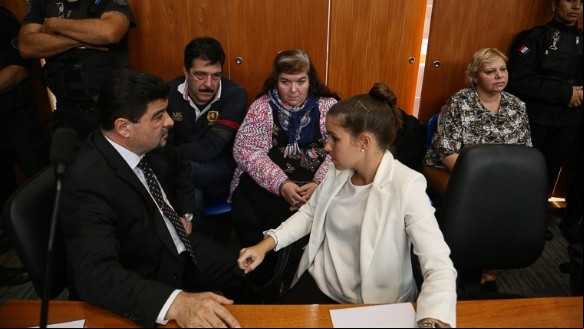 Los principales acusados junto a sus abogados. (Alan Monzón/Rosario3.com) Los principales acusados junto a sus abogados. (Alan Monzón/Rosario3.com)