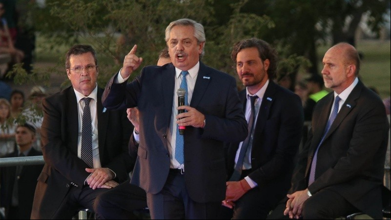 Fernández cerró el acto con su discurso. (Alan Monzón/Rosario3) Fernández cerró el acto con su discurso. (Alan Monzón/Rosario3)